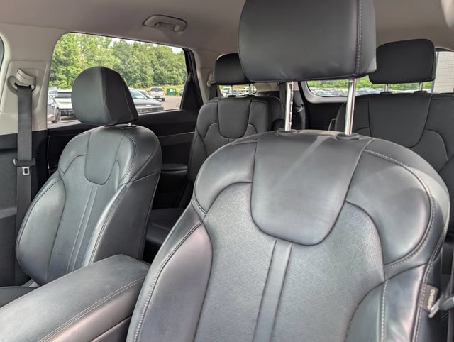 Used 2023 Kia Sorento EX AWD/4WD image 12