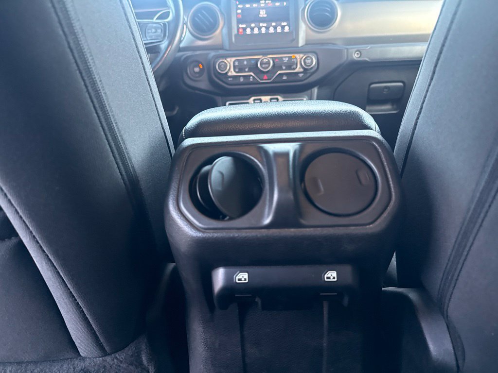 Used 2023 Jeep Gladiator Sport AWD/4WD image 17