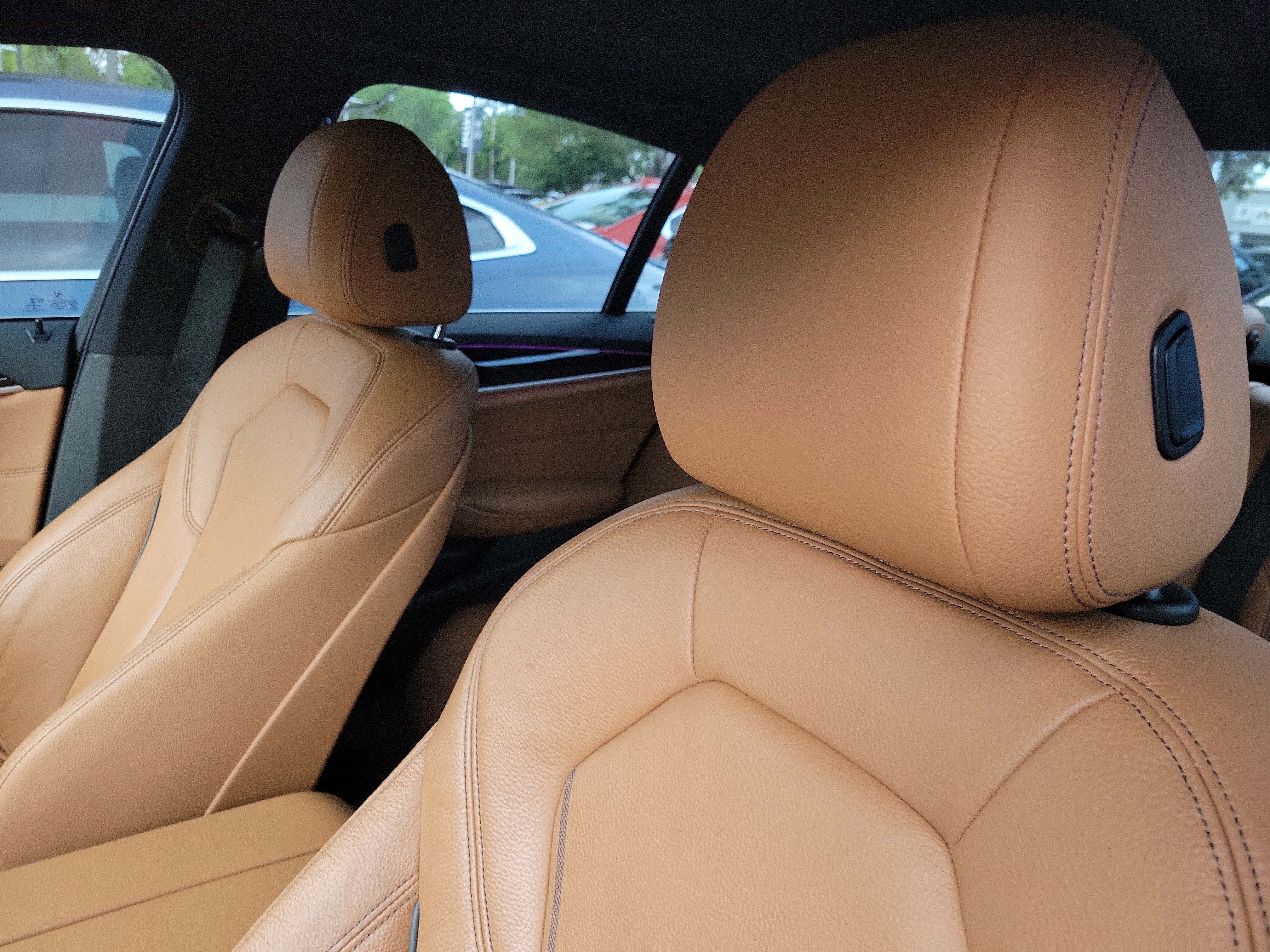 Used 2023 BMW 540i w/ Premium Package RWD image 11