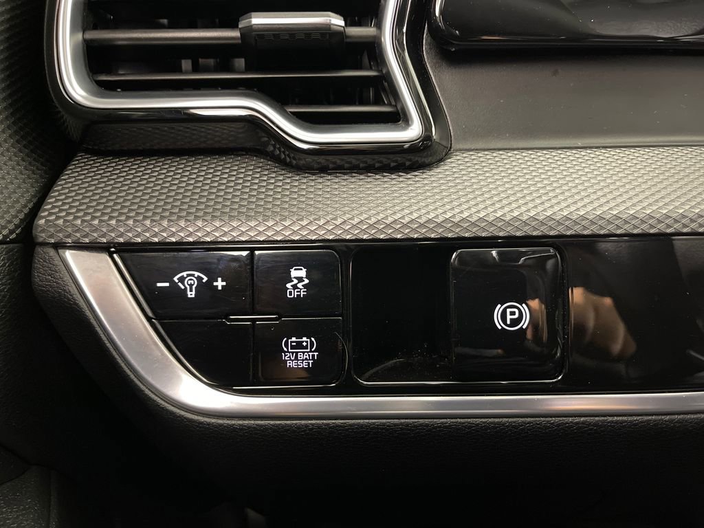 Used 2023 Kia Sportage LX AWD/4WD image 30