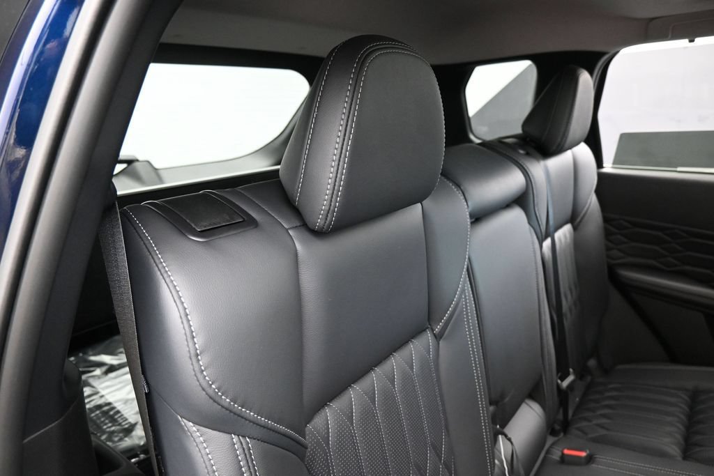 New 2026 Mitsubishi Outlander SEL FWD image 43