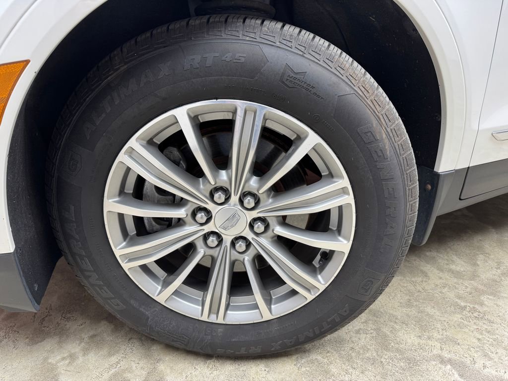 Used 2017 Cadillac XT5 Luxury w/ Driver Awareness Package image 27