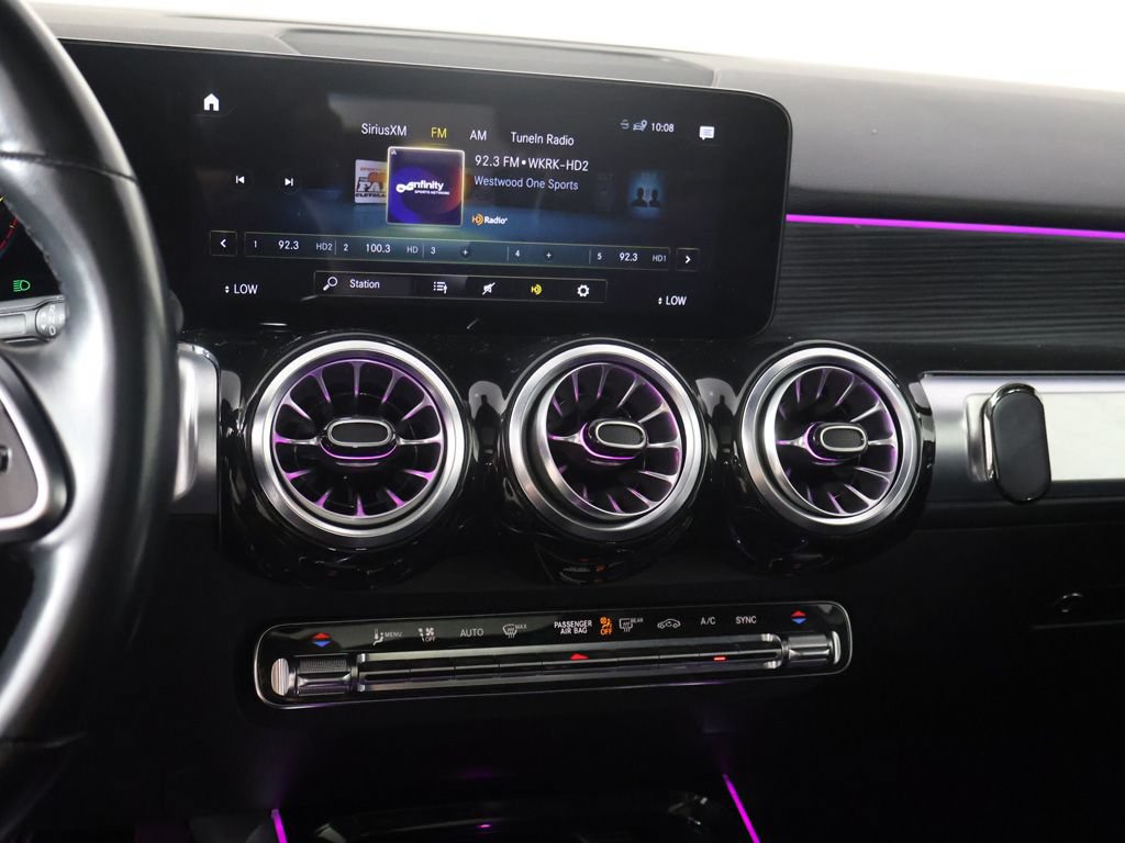 Used 2023 Mercedes-Benz GLB 250 4MATIC w/ Premium Package image 41