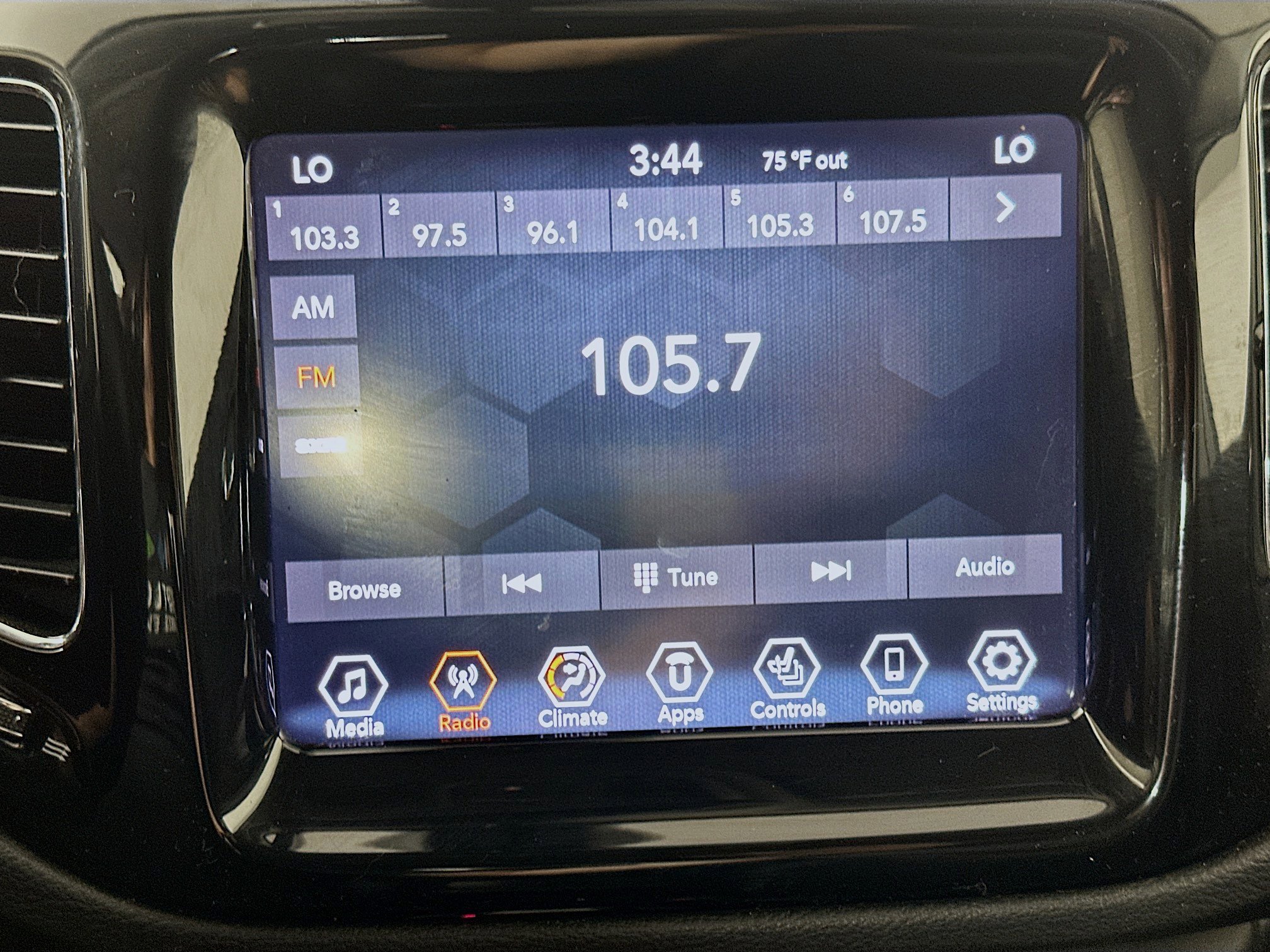 Used 2019 Jeep Compass Limited FWD image 19