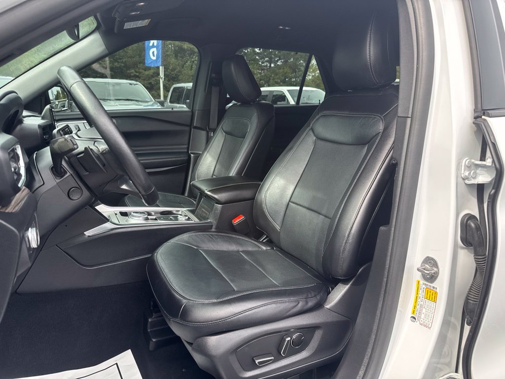Used 2020 Ford Explorer Limited AWD/4WD image 9