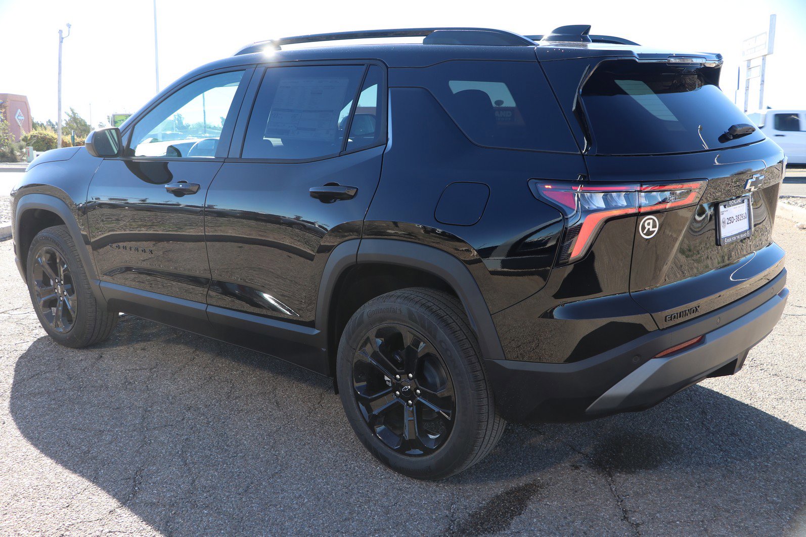 New 2026 Chevrolet Equinox LT w/ Midnight Edition image 5