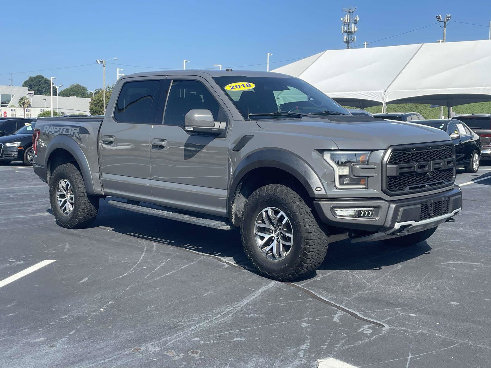 Used 2018 Ford F150 Raptor w/ Equipment Group 802A Luxury AWD/4WD image 2
