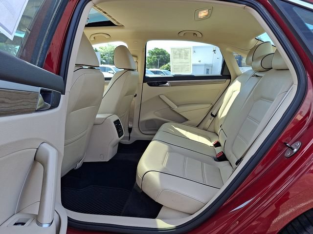 Used 2017 Volkswagen Passat 1.8T SE w/ SE Lighting Package FWD image 10