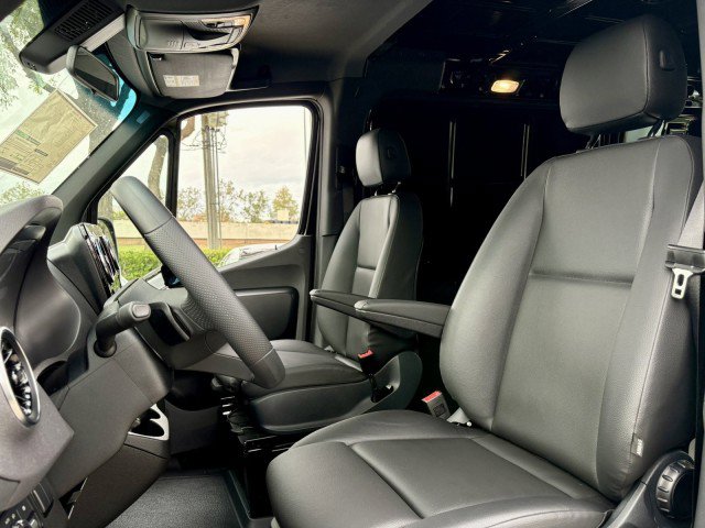New 2025 Mercedes-Benz Sprinter 2500 image 8