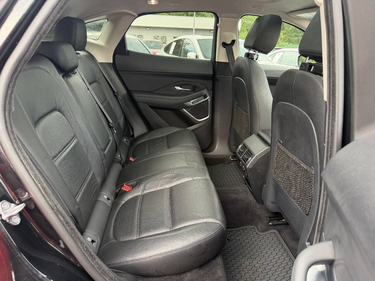 Used 2018 Jaguar E-PACE SE AWD/4WD image 15
