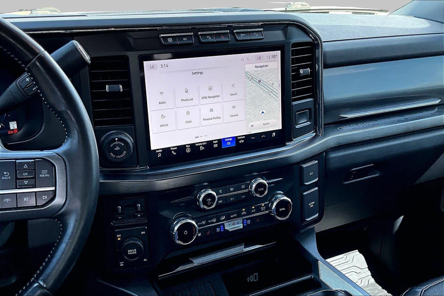 Used 2023 Ford F350 Lariat w/ Lariat Ultimate Package AWD/4WD image 7