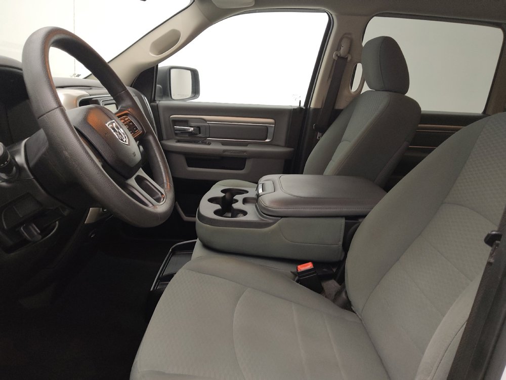 Used 2020 RAM 1500 Classic SLT RWD image 17