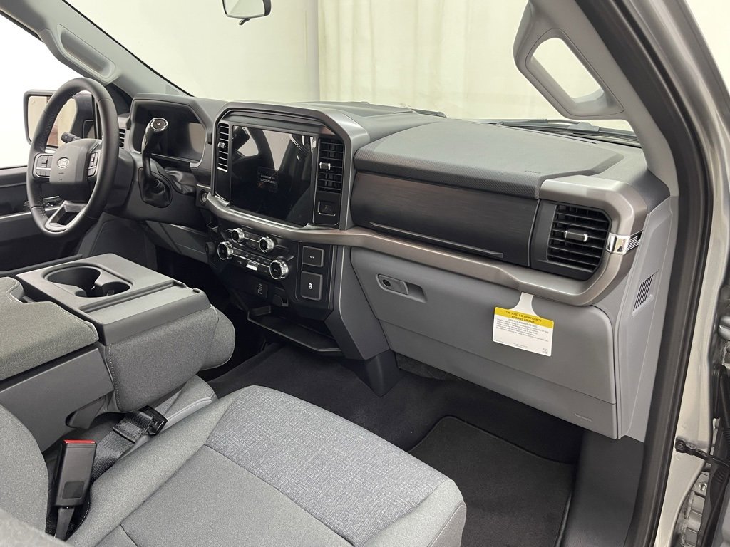 New 2025 Ford F150 XLT w/ Equipment Group 301A Standard image 12