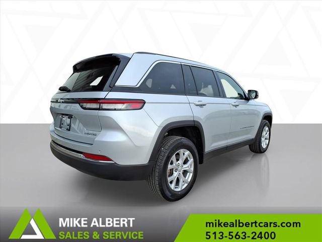 Used 2023 Jeep Grand Cherokee Limited image 7