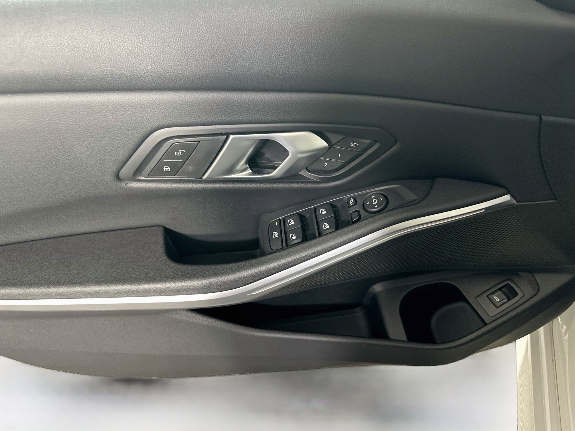 Used 2025 BMW 330i Sedan RWD image 15