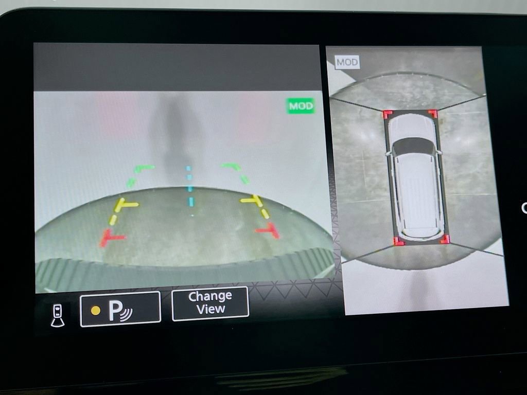 Used 2024 Nissan Armada SL w/ Captain's Chairs Package image 20