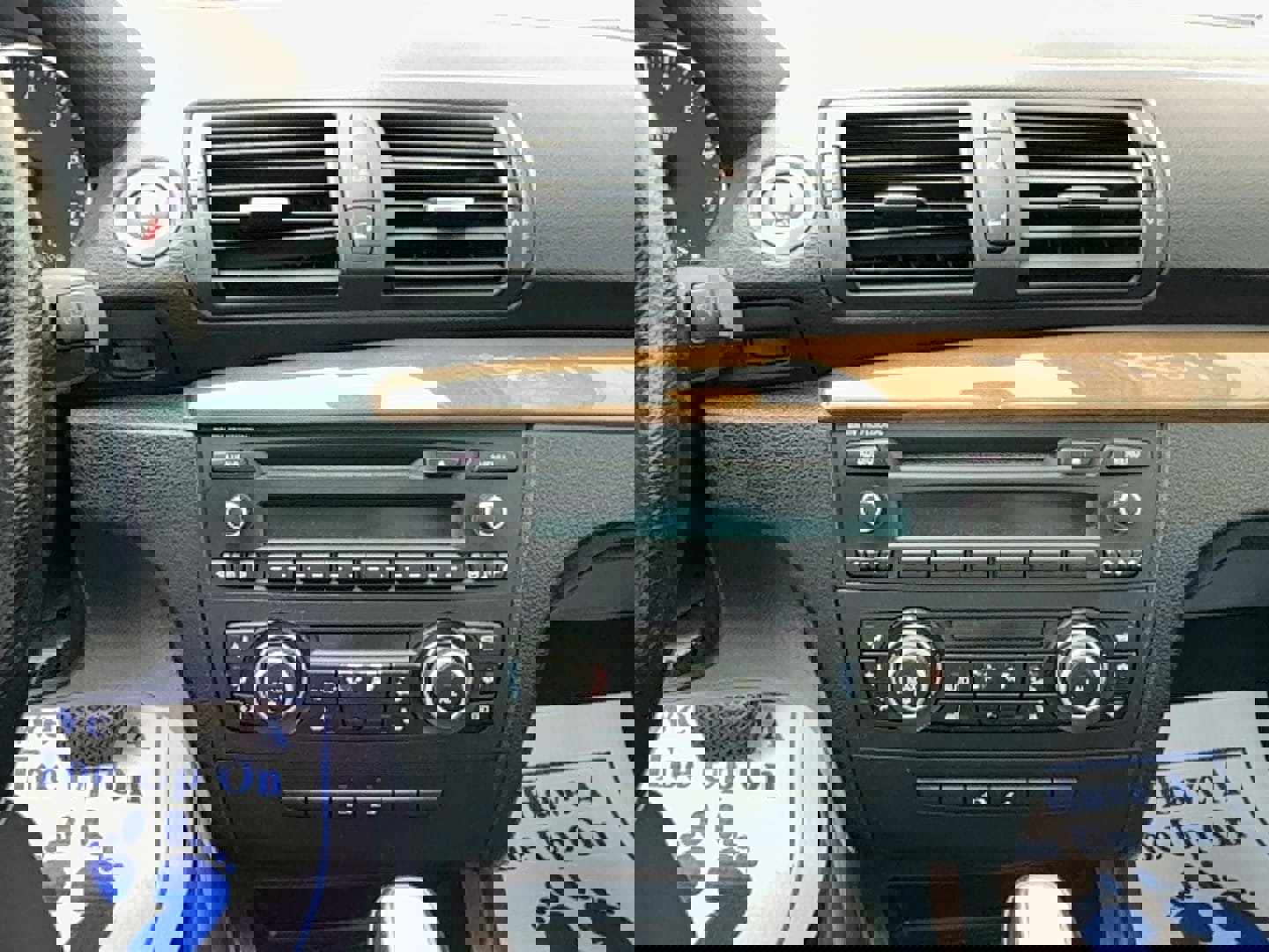 Used 2011 BMW 128i Convertible image 19