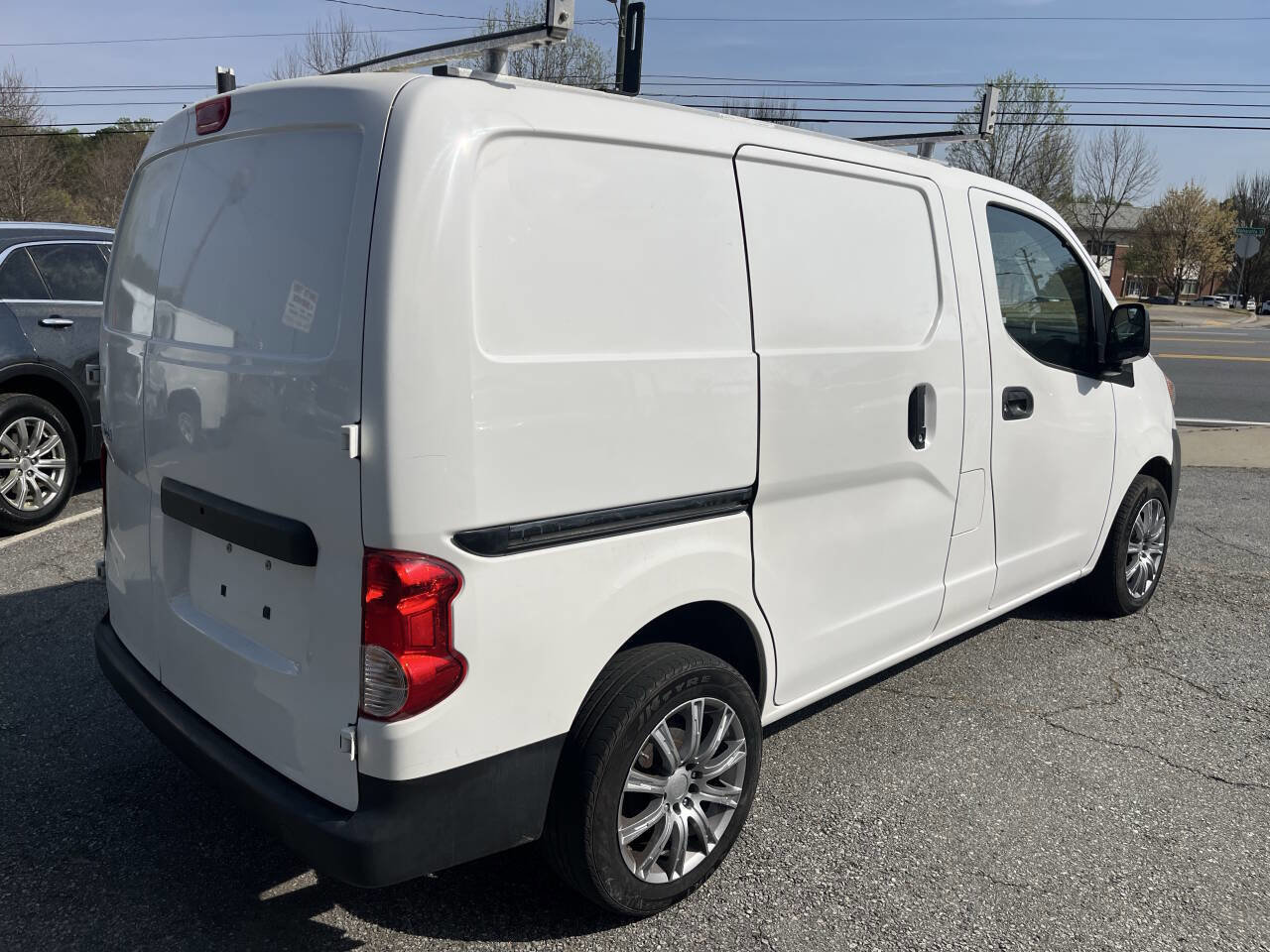Used 2017 Nissan NV200 S image 4