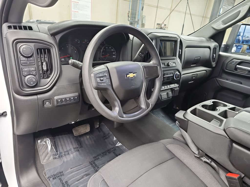 Used 2024 Chevrolet Silverado 2500 Custom w/ Custom Value Package image 15