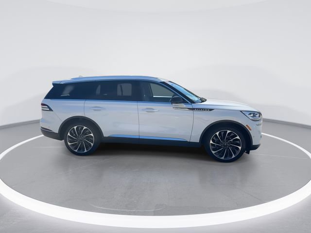 Used 2023 Lincoln Aviator Reserve w/ Equipment Group 201A image 8