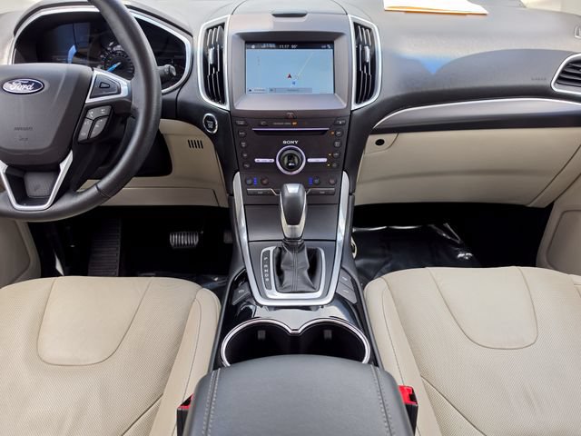 Used 2016 Ford Edge Titanium w/ Equipment Group 302A FWD image 17