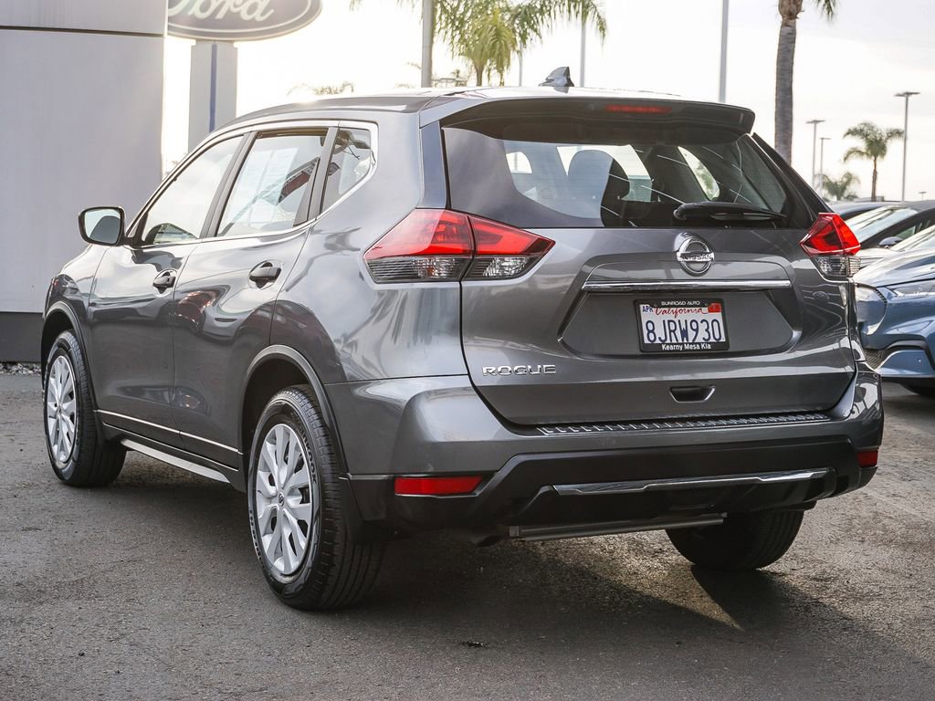 Used 2019 Nissan Rogue S image 5
