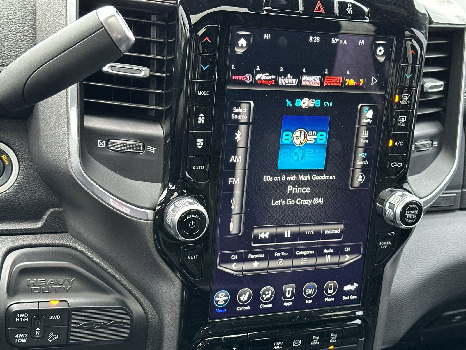 Used 2020 RAM 2500 Laramie image 16