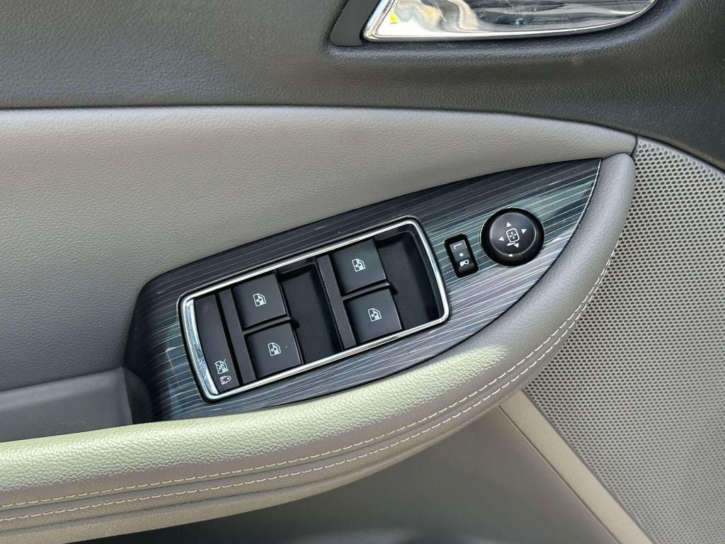 Used 2018 Chevrolet Impala LS FWD image 17