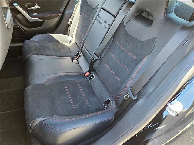 Used 2023 Mercedes-Benz CLA 250 4MATIC image 18