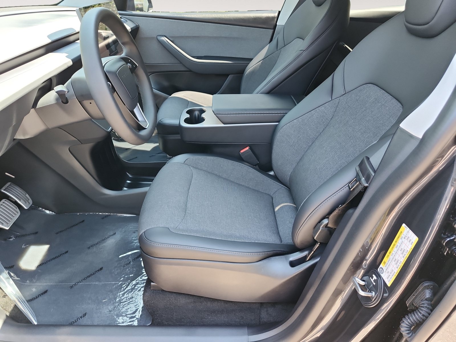 Used 2026 Tesla Model Y Long Range AWD/4WD image 9