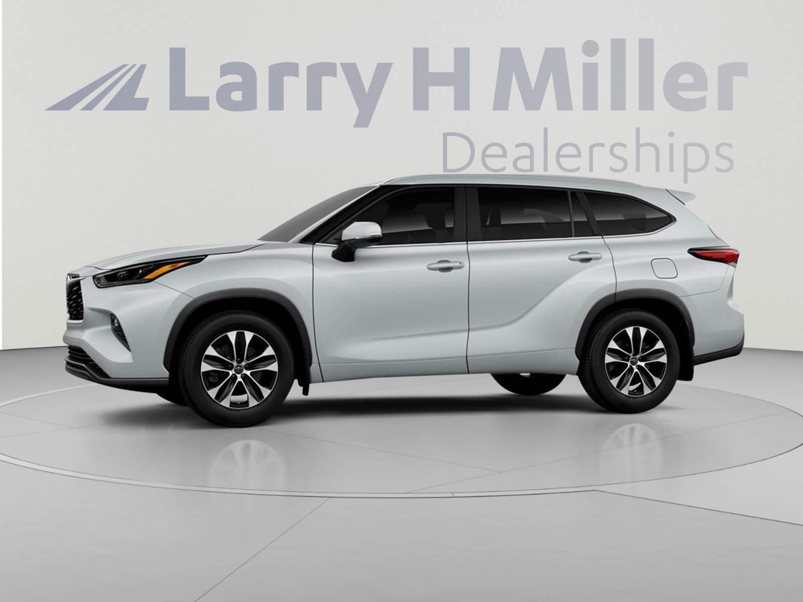 New 2026 Toyota Highlander XLE AWD/4WD image 3