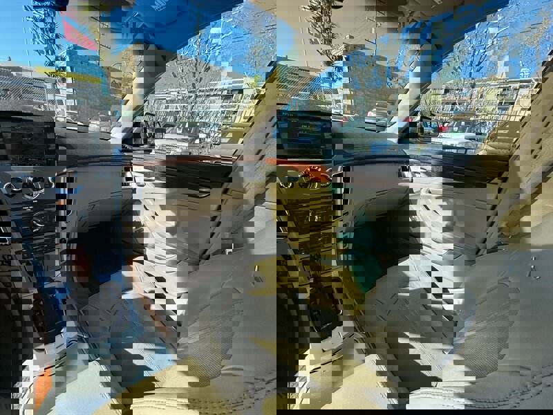 Used 2010 Cadillac CTS Premium image 16