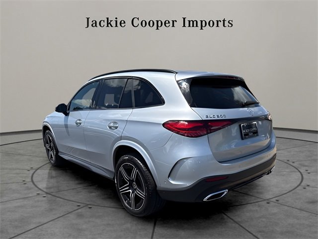 New 2025 Mercedes-Benz GLC 300 4MATIC image 3