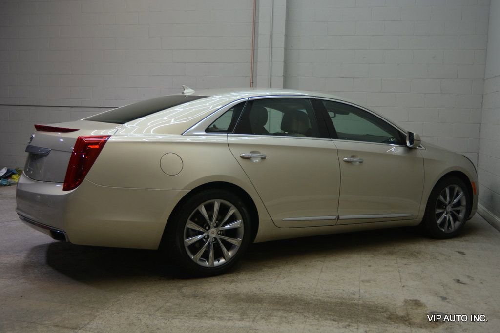 Used 2013 Cadillac XTS Luxury w/ Driver Awareness Package image 32