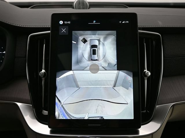 New 2026 Volvo XC90 T8 Ultra w/ Protection Package Premier AWD/4WD image 25