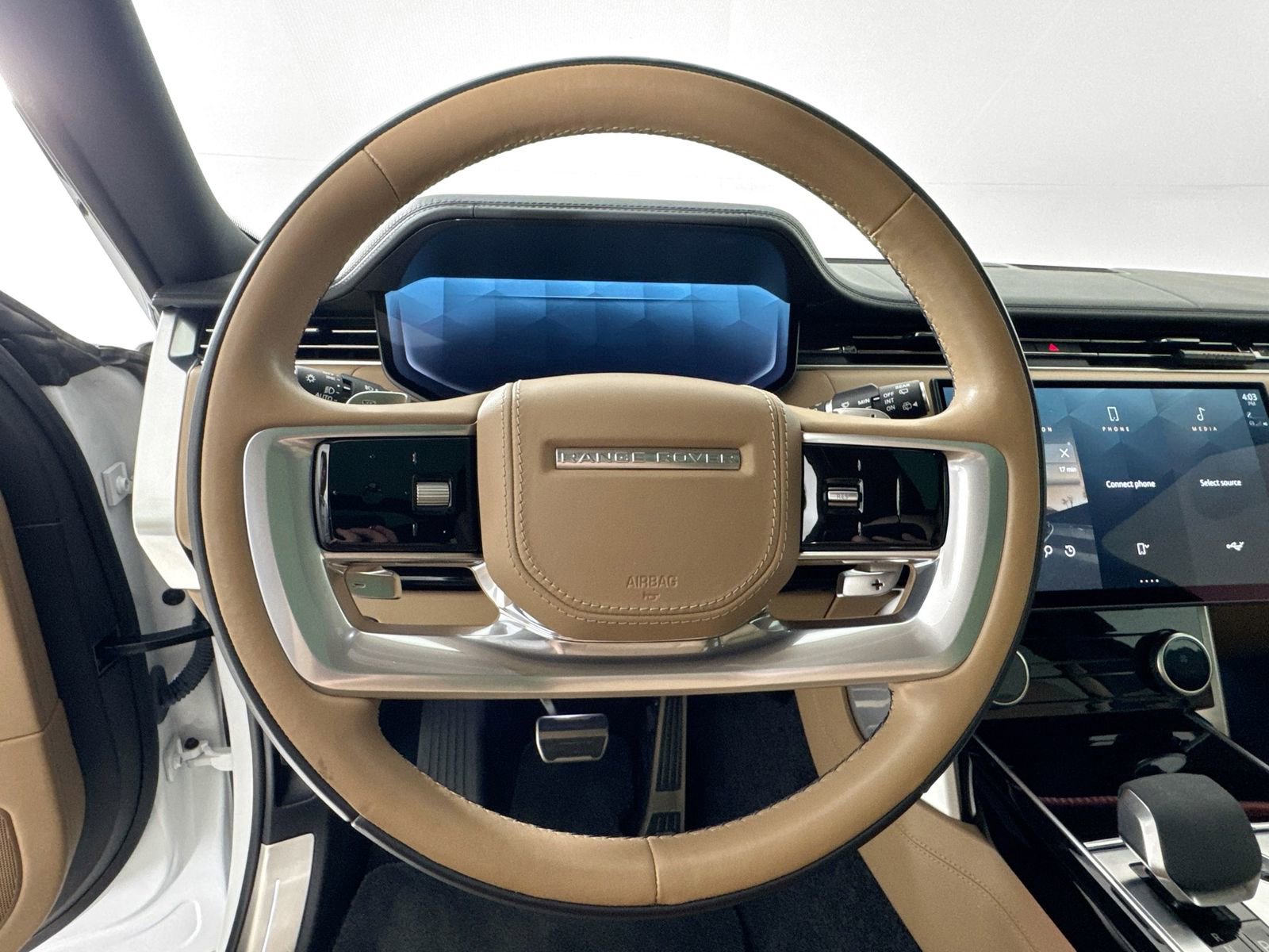 Used 2023 Land Rover Range Rover SE image 12