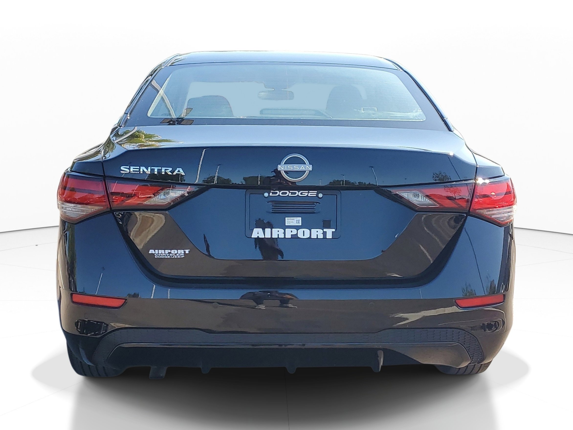 Used 2025 Nissan Sentra S FWD image 6