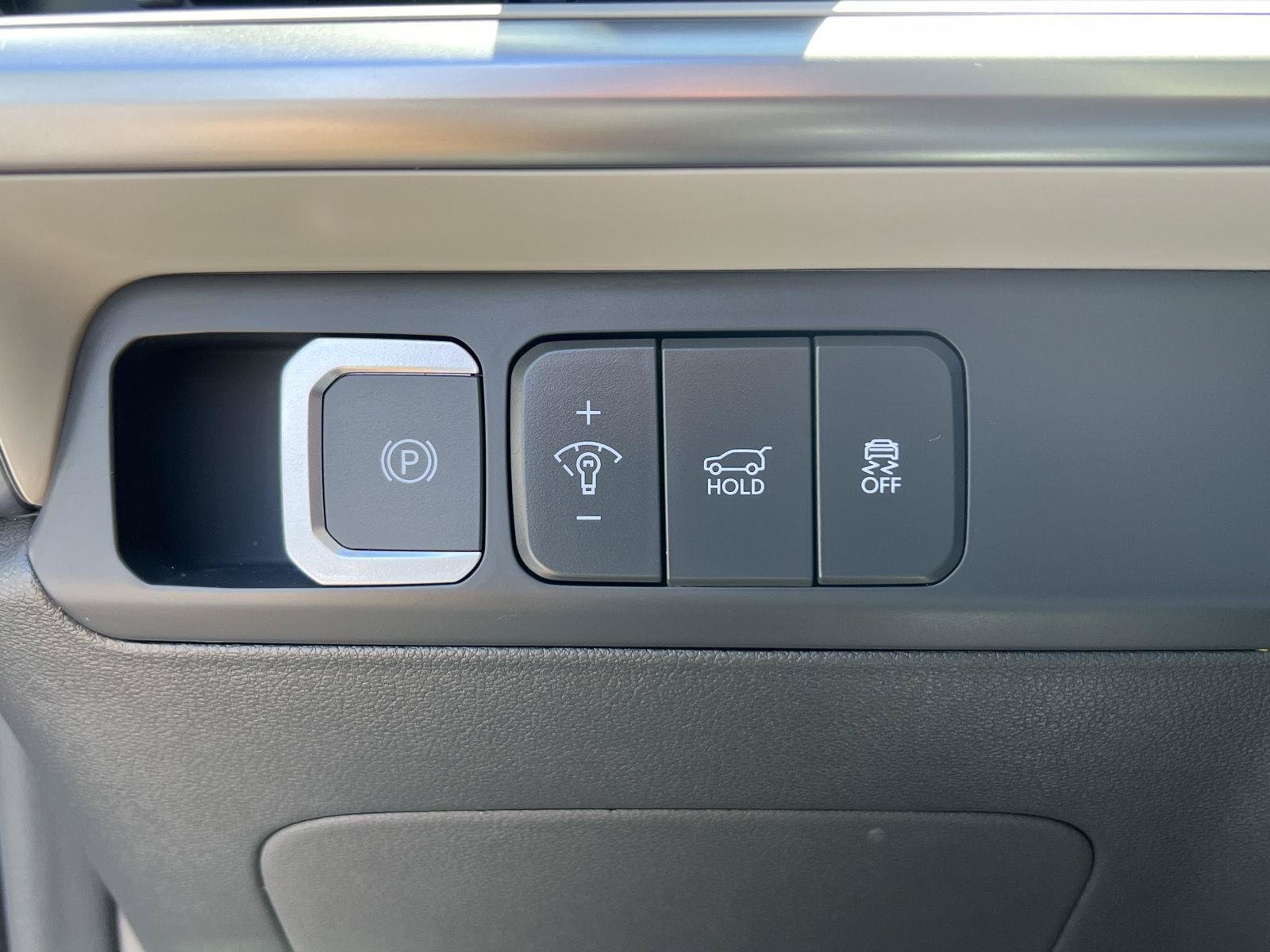 Certified 2024 Hyundai Santa Fe SE AWD/4WD image 31