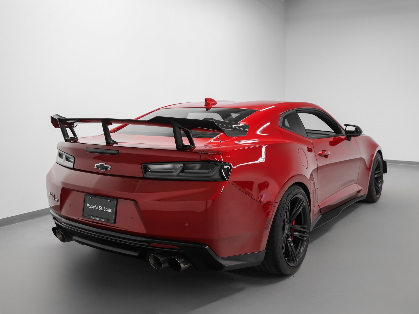 Used 2018 Chevrolet Camaro ZL1 image 10