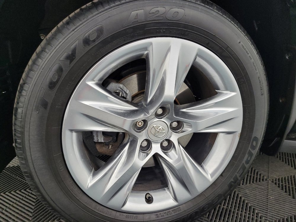 Used 2014 Toyota Highlander Limited AWD/4WD image 31