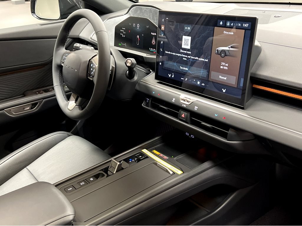 New 2026 Lexus ES 500e AWD/4WD image 28