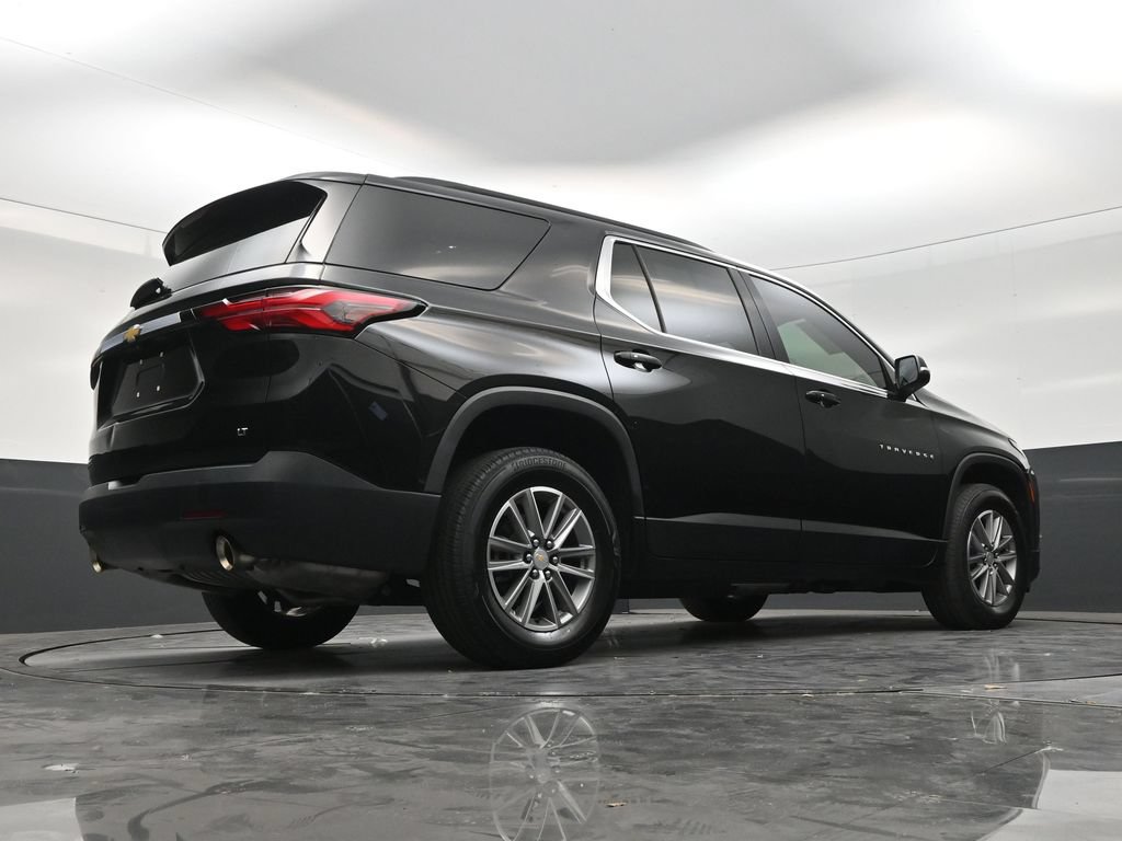 Used 2023 Chevrolet Traverse LT FWD image 24