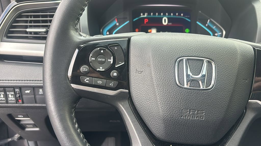 Certified 2024 Honda Odyssey Touring image 17