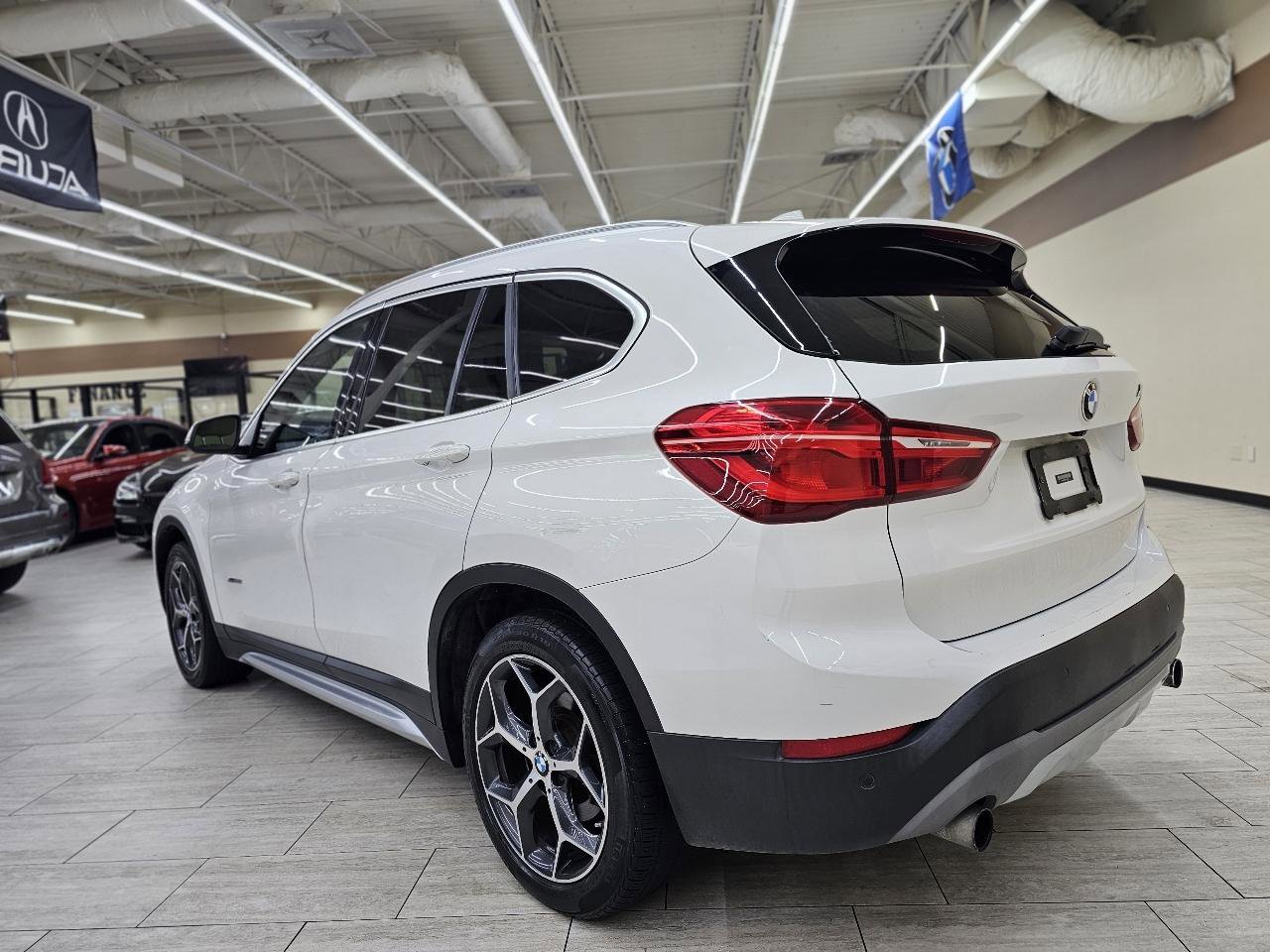 Used 2017 BMW X1 xDrive28i AWD/4WD image 9