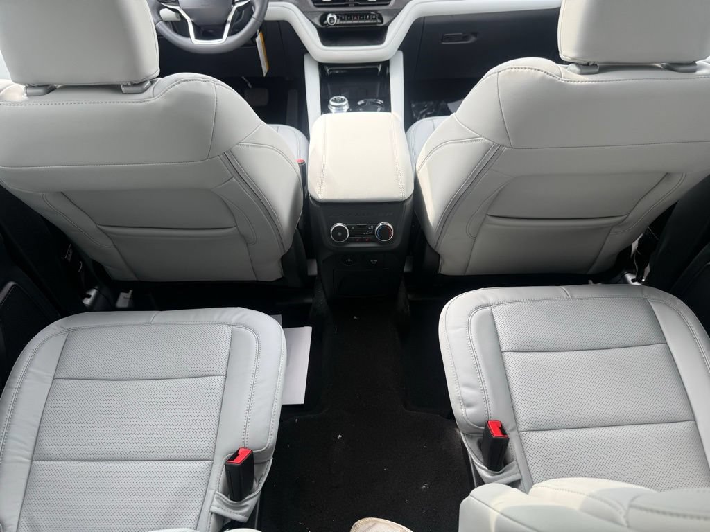 New 2026 Ford Explorer Platinum w/ LUX Leather Package AWD/4WD image 42