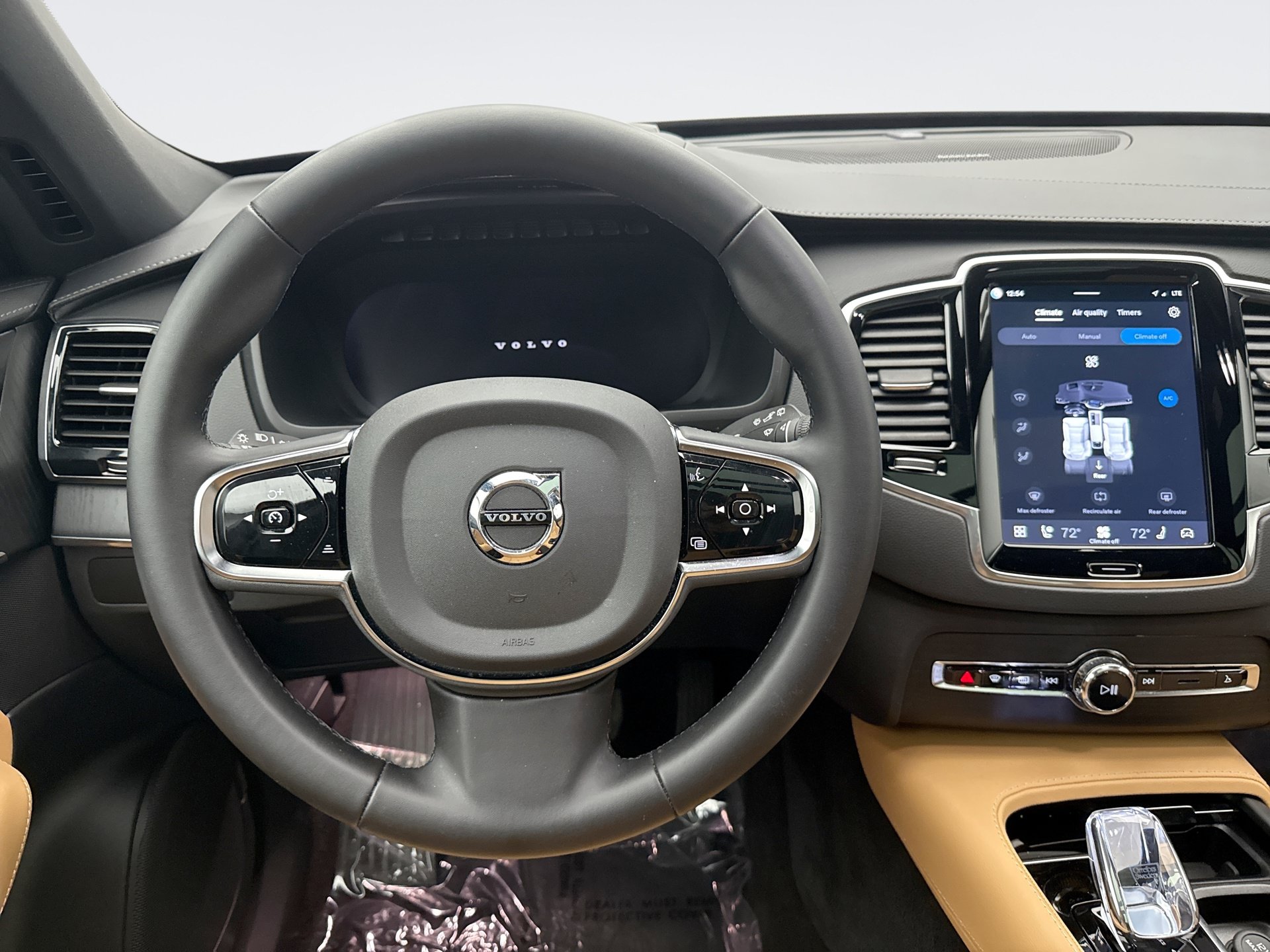Used 2024 Volvo XC90 T8 Ultimate w/ Protection Package AWD/4WD image 12