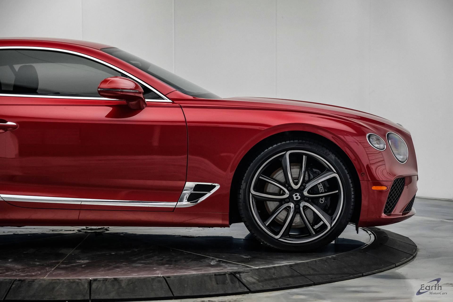 Used 2020 Bentley Continental GT AWD/4WD image 26