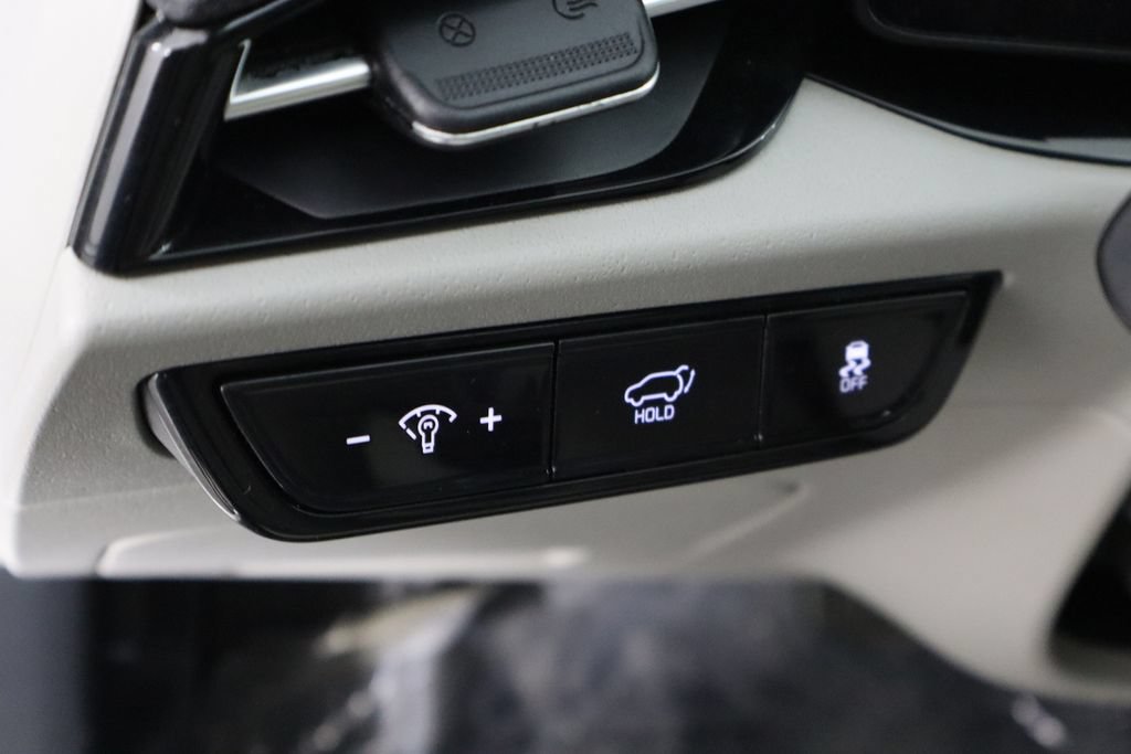 Used 2023 Kia Niro Wind FWD image 22