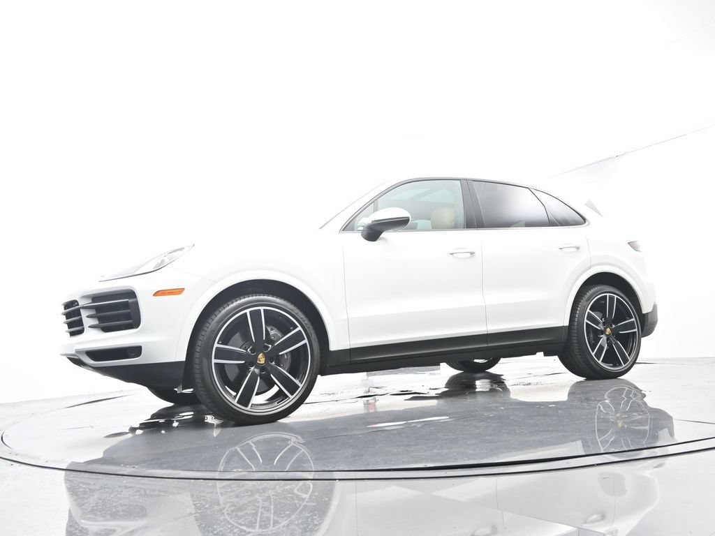 Certified 2023 Porsche Cayenne Platinum Edition AWD/4WD image 46