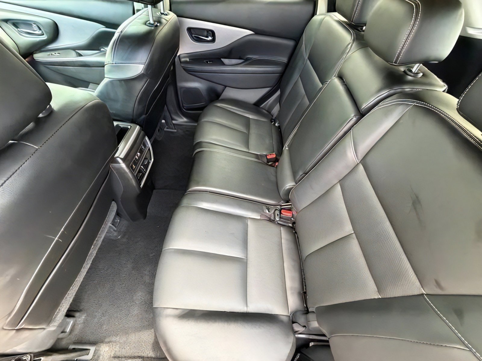 Used 2021 Nissan Murano SL w/ SL Moonroof Package FWD image 12